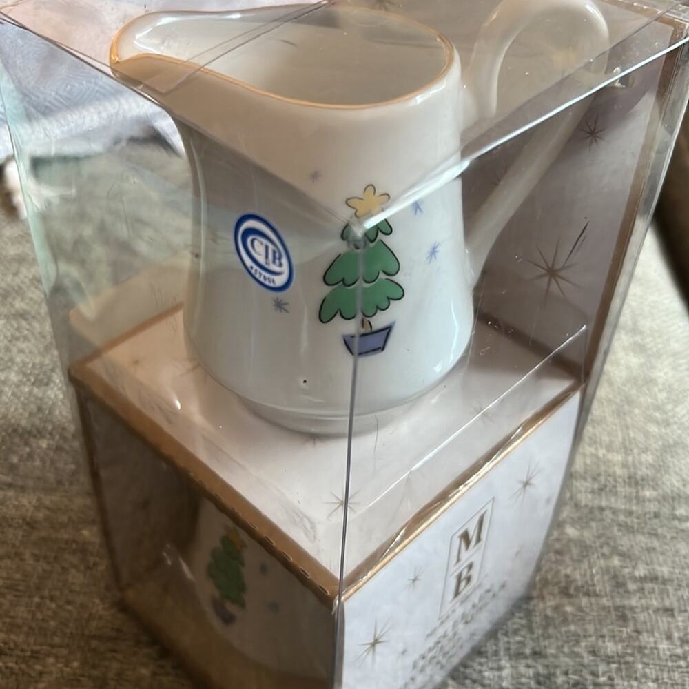 New Unopened Vintage Merry Brite Porcelain Covered Sugar & Creamer Set - Tree